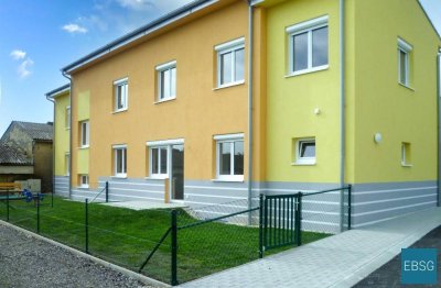 3-Zimmerwohnung im 1. OG mit Loggia
