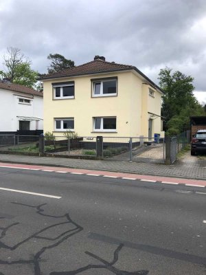 Attraktive Doppelhaushälfte mit drei Zimmern in Rodgau-Jügesheim
