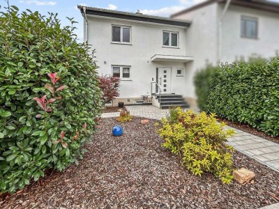 Einziehen und Wohlfühlen: Charmantes Reihenendhaus mit Gartenidylle in Groß-Zimmern