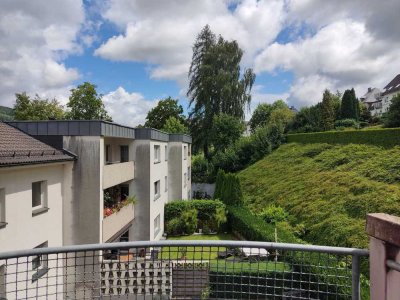 Dachgeschosswohnung mit 2 Balkonen in Meschede