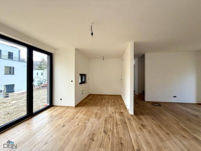 PREISREDUKTION! EXKLUSIVE 4-5 ZIMMER DOPPELHAUSHÄLFTEN MIT FREIFLÄCHEN IN GRÜNRUHELAGE!