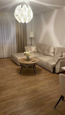 Modernisierte und geschmacksvolle 2 Zimmer-Wohnung mit  Balkon in Offenbach am Main