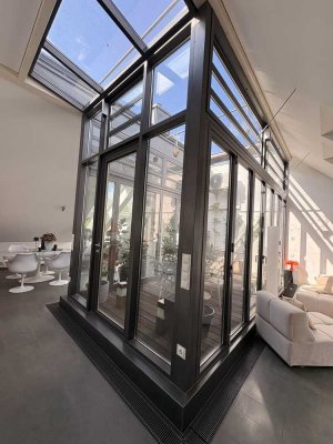 Architekten Loft Wohnung im Nordend Maisonette mit Terrasse / Atrium