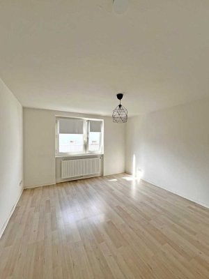POCHERT IMMOBILIEN - Schöne, helle Single-Wohnung