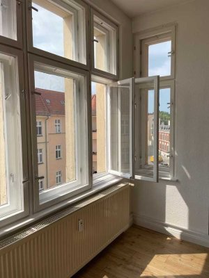 3 Zimmer 3.OG Innenstadt 102 qm Altbau (sofort verfügbar)
