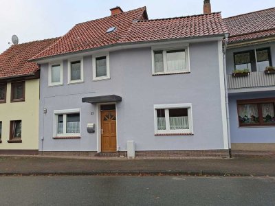 Einfamilienhaus im Ortskern mit schönem Garten