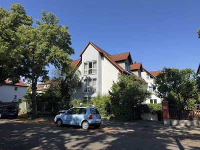 Zweiraumwohnung in ruhiger Lage mit Südbalkon, EBK und Tiefgaragenstellplatz