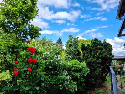 Sonnige EG-Wohnung mit EBK, Wannenbad, Kamin & Garten - von privat an privat