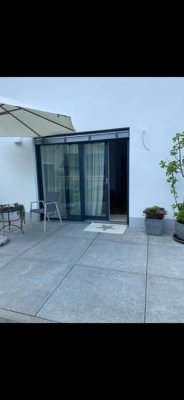 Doppelhaushälfte für höchste Ansprüche mit Garage und Carport