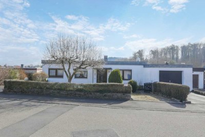 Flachdachbungalow in bester Lage!