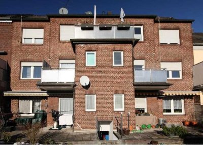 Charmante 2-Zimmer-Altbauwohnung mit Südbalkon in Viersen Zentrum
