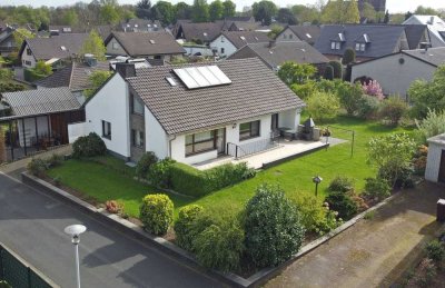 Geräumiges Wohnhaus mit Garage und gepflegter Gartenanlage in ruhiger Lage von Nettetal-Breyell