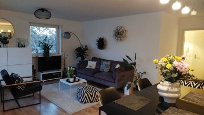 Provisionsfrei: Stilvolle 2,5-Zimmer-Wohnung mit Balkon und EBK in Viernheim