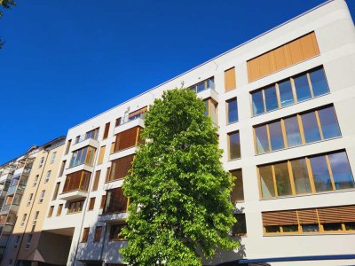 / NEUBAUWOHNUNG / 2 Zimmer / LOGGIA / EBK / AUFZUG / ab Juli 2025 frei /