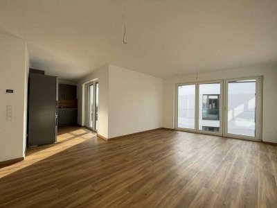 Neubau-DG 4-Zi. – KFW40 – Badewanne – Balkon – Einbauküche – TG – Grün