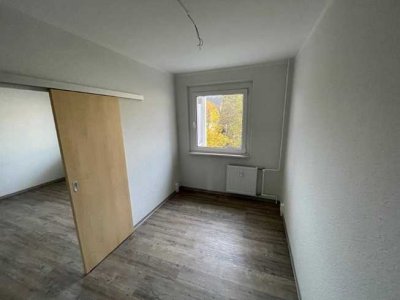 Vollständig sanierte 3-Raum-Wohnung mit Balkon und Abstellraum