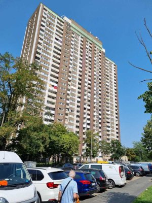 3-Zi-Wohnung, 71 qm, unrenoviert, WM 1.170 €