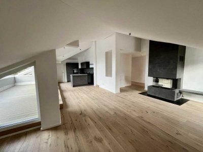 Exklusives und neuwertiges Penthouse mit großer Süd/West-Dachterrasse und Bergblick