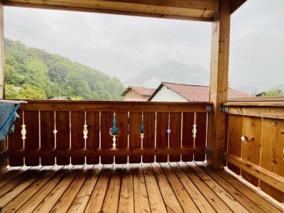 Sanierte 5-Zimmer-Wohnung mit Balkon im 2. OG in Brannenburg