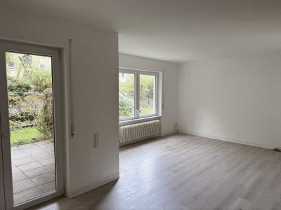 Moderne 2,5-Raum-Wohnung mit Einbauküche + Terrasse + neues Bad auf dem Kaßberg