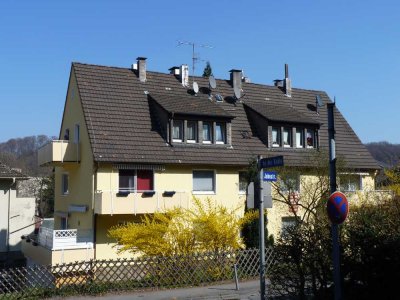 Attraktive Dachgeschosswohnung mit drei Zimmern in Hagen