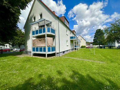 Auf zwei Ebenen: 4-Zimmer-Wohnung mit Einbauküche!