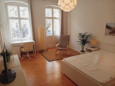 tolles Apartment nahe Sbhf. Adlershof!  * ohne Makler * top Rendite 6% o. bezugsfrei