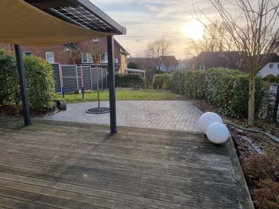 EFH Haus freistehend Loxone Smart Home, EBK, Klima, Holzofen, Solar,