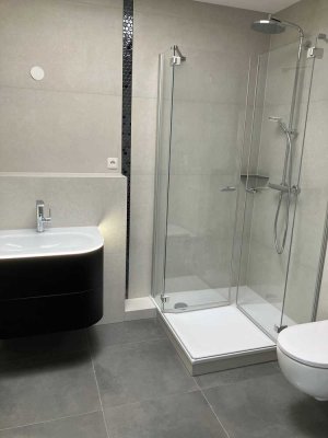 Renovierte 2‑Zi‑Wohnung mit Balkon, Tageslichtbad & TG‑Stellplatz – zentrale Lage in Speyer