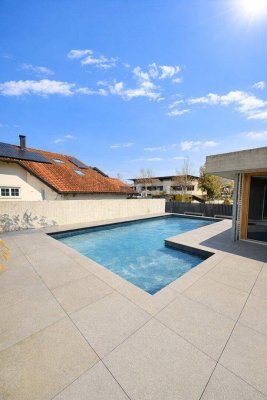 Exklusive 7-Zimmer-Gartenwohnung mit Pool &amp; vielen Extras