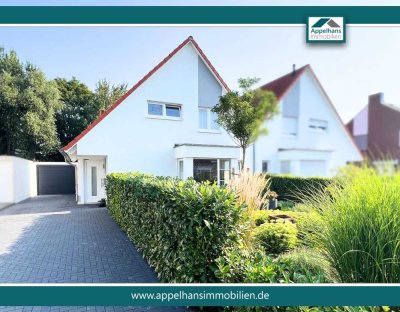 Traumhaft wohnen: Moderne Doppelhaushälfte mit Garten