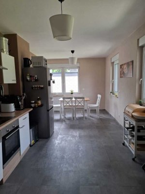 Sanierte 3 Zimmerwohnung mit Balkon | 123 m2
