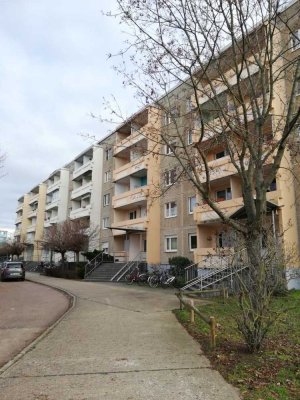 4 Raumwohnung im Erdgeschoss mit Balkon