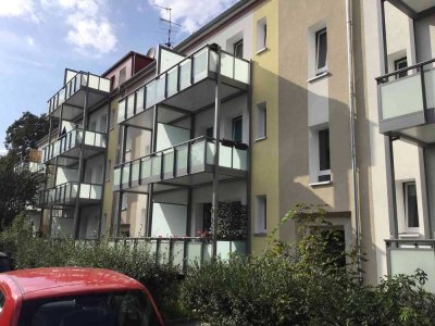 Modernisierte 2,50-Zimmer-Wohnung mit Balkon