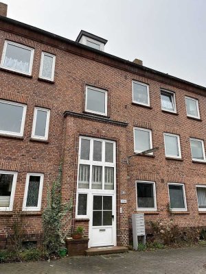 Schöne 3 Zimmer Wohnung mit Loggia