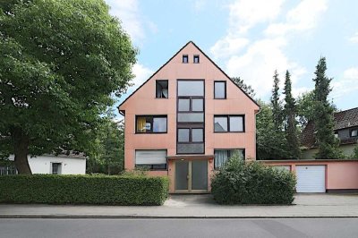 Möblierte Souterrainwohnung mit Terrasse und Gartenblick