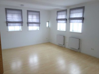 Schöne 2-Zimmer Wohnung in Offenbach / Queich