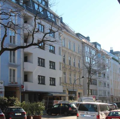 Exklusive Penthouse-Wohnung mit EBK in bester Wohnlage