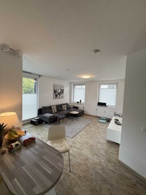 Modern & voll ausgestattet – Untervermietung von 46qm in Toplage (März-September)