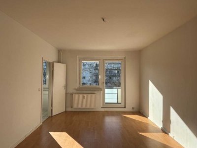 Single-Apartment mit tollen Balkon und Wannenbad - nur für EINE Person!