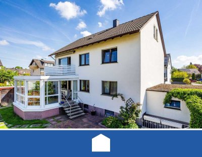 Gepflegtes Zweifamilienhaus in ruhiger, grüner Lage