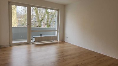 "Studentenwohnung: 3-Zimmer-Wohnung mit Einbauküche!"