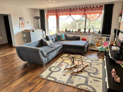 Neuwertige 3-Raum-Wohnung mit Balkon und Einbauküche in Eberdingen
