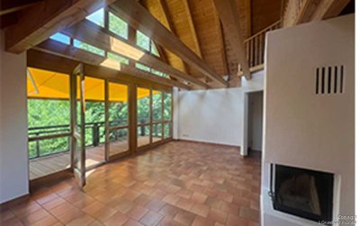 1 Grund mehr. Charmante Galeriewohnung mit grosszügiger Terrasse in grüner, ruhiger Lage von Pullach