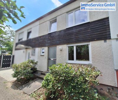 Perfekt für die Familie: Reihenmittelhaus in guter und ruhiger Lage mit Garten und Garage