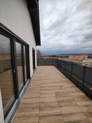 PENTHOUSE STIL - NEUBAU - DACHTERASSE - FERNBLICK - HELL