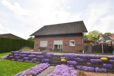 Gepflegtes, freistehendes Einfamilienhaus in ruhiger Lage...