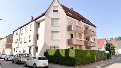 Top Gepflegte/ Sanierte 3 Zimmer Wohnung in Augsburg