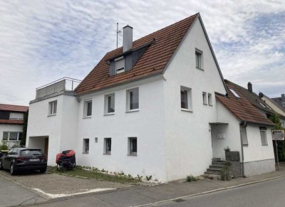 Sanierte 5-Zimmer-Wohnung mit Einbauküche in Weinstadt