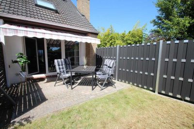 Ferienvermietung gestattet! Reihenendhaus auf Eigenland mit Terrasse, Stellplatz und in ruhiger Lage